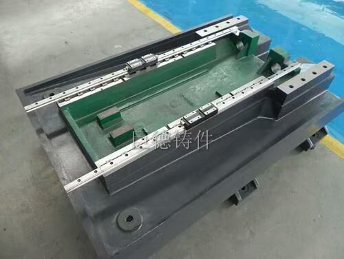 鑄造現(xiàn)場及精密設(shè)備加工展示 (16)